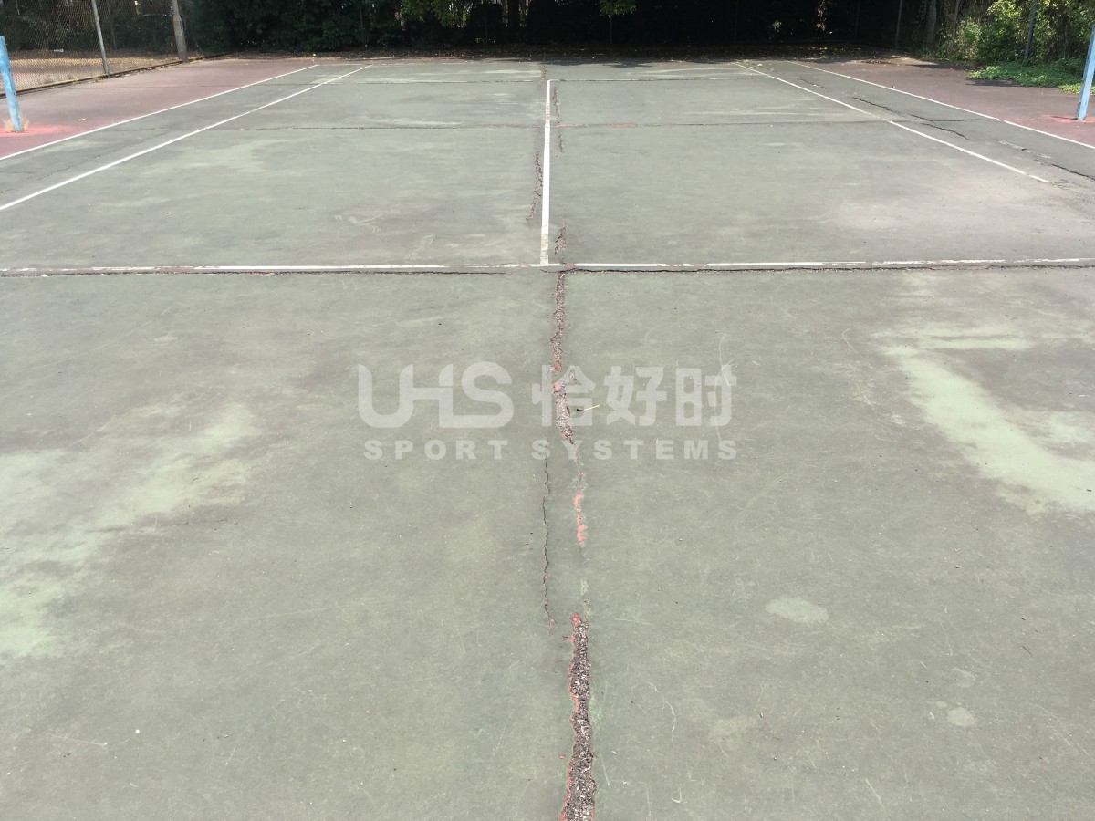 丙烯酸網(wǎng)球場(chǎng)開裂怎么處理？如何預(yù)防丙烯酸網(wǎng)球場(chǎng)開裂？